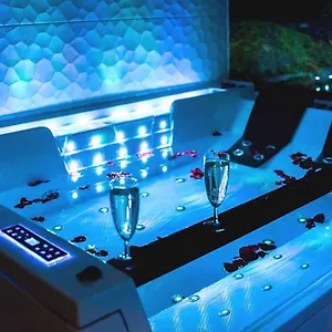  Apartament Jacuzzi